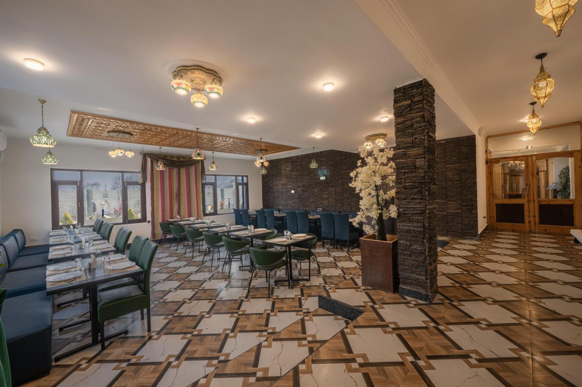 Echor Kashmir Holidays Resort Srinagar Екстериор снимка