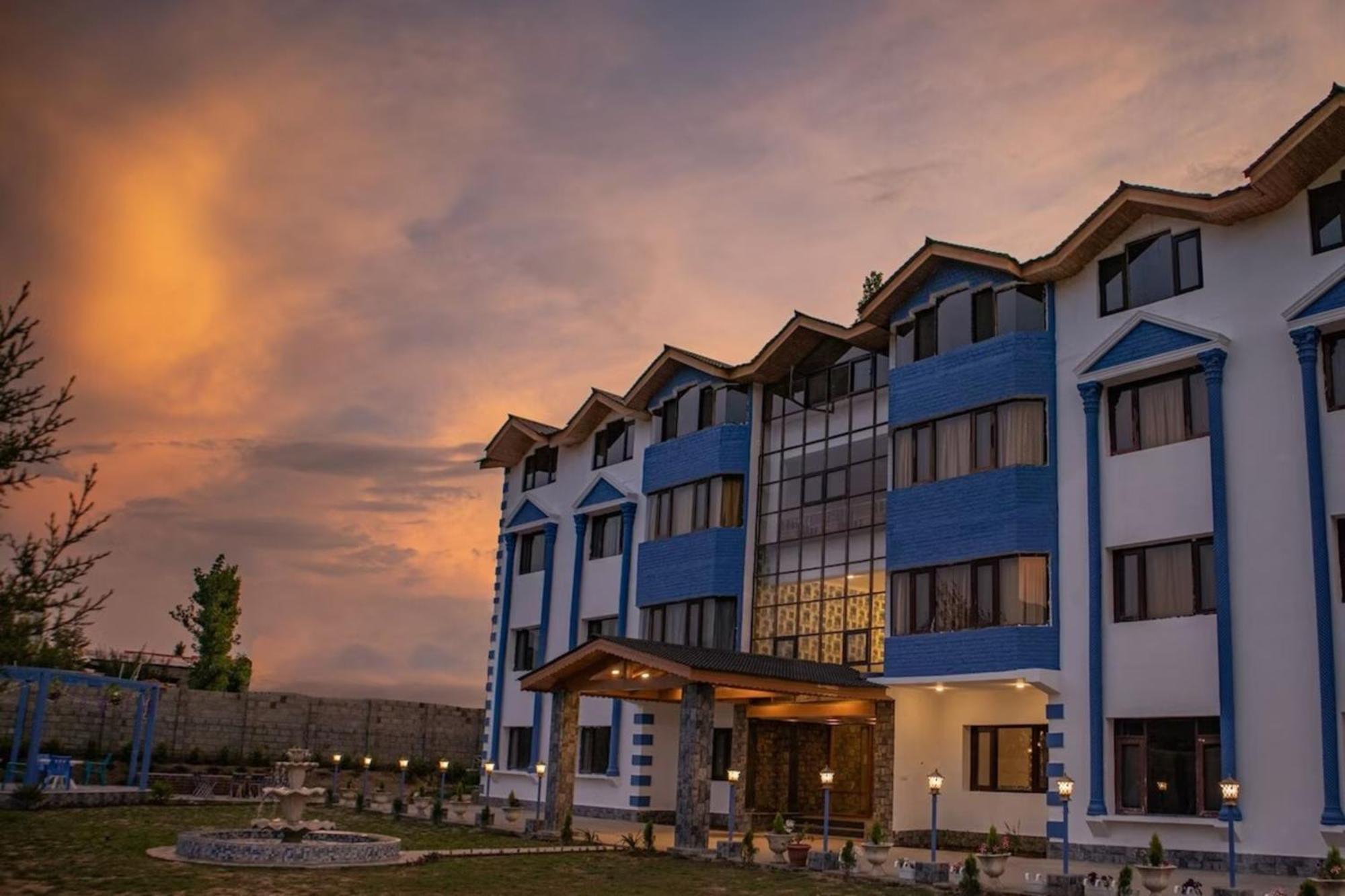 Echor Kashmir Holidays Resort Srinagar Екстериор снимка